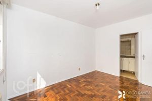 Image 4 - 303448