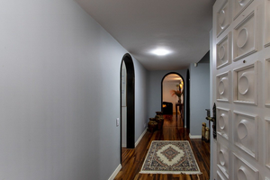 Image 11 - 303550