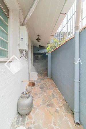 Image 18 - 303617