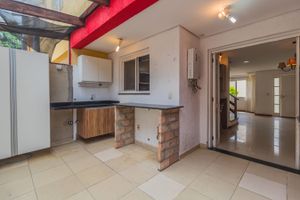 Image 30 - 303638