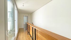 Image 12 - 303689