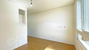 Image 7 - 303689