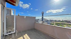 Image 32 - 303690