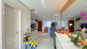 Image 9 - 303690
