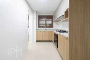 Image 22 - 303855