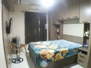 Image 11 - 304090