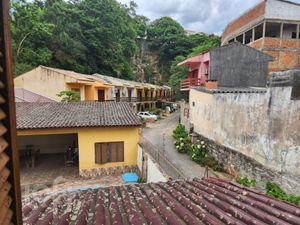 Image 16 - 304107