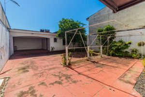 Image 30 - 304137