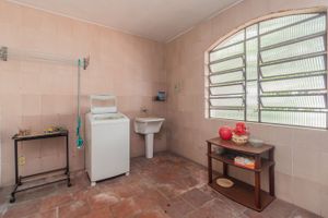 Image 32 - 304137
