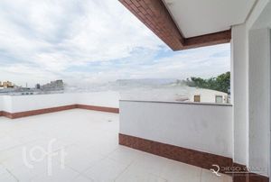 Image 29 - 304145