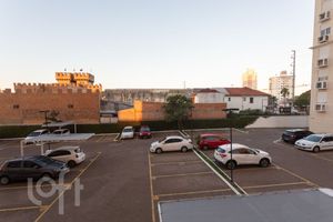 Image 13 - 304168
