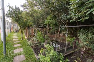 Image 28 - 304168