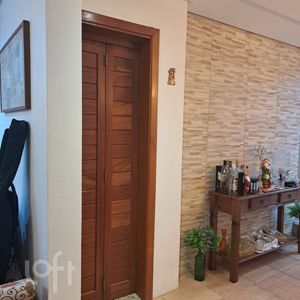 Image 17 - 304215
