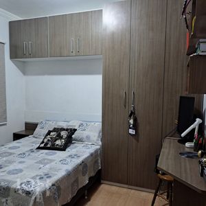 Image 32 - 304215