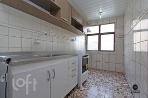 Image 5 - 304242