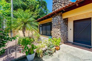 Image 30 - 304334