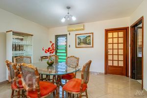 Image 1 - 304334