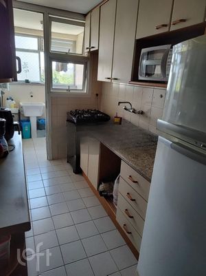 Image 10 - 304337