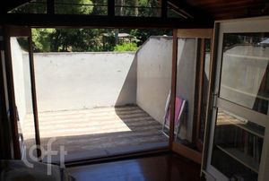 Image 23 - 304343