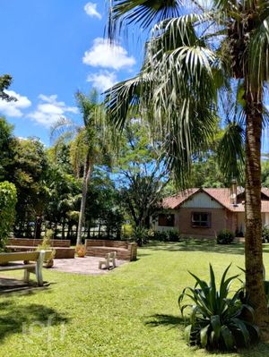 Image 33 - 304343
