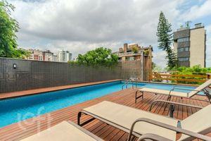 Image 1 - 304350
