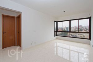 Image 14 - 304375