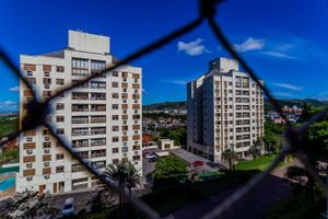 Image 9 - 304402