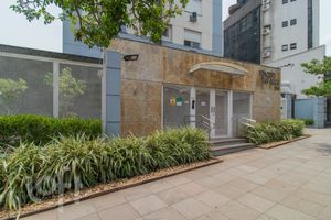 Image 29 - 304437