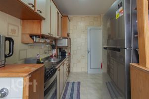 Image 11 - 304438