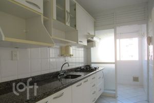 Image 10 - 304454