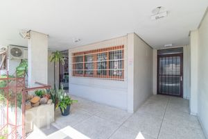 Image 33 - 304456