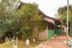 Image 29 - 304457