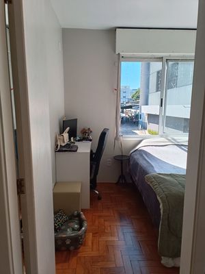 Image 19 - 304503