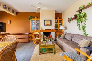 Image 4 - 304546