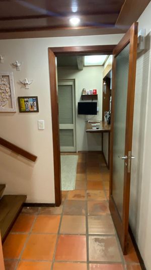Image 9 - 304721
