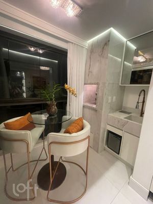 Image 11 - 304733