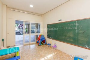 Image 42 - 304741