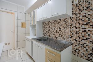 Image 23 - 304741