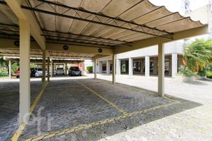 Image 33 - 304741