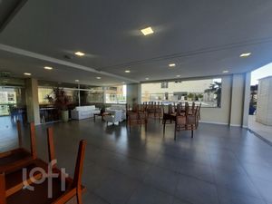 Image 17 - 304769