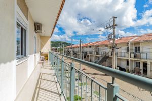 Image 4 - 304774
