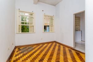 Image 16 - 304803