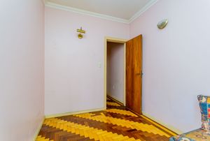 Image 27 - 304803