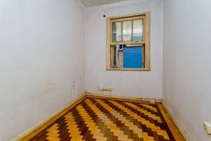Image 37 - 304803