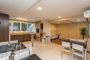 Image 21 - 304884