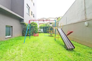 Image 16 - 304884