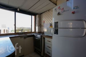 Image 17 - 304909