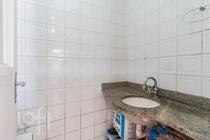 Image 9 - 304935