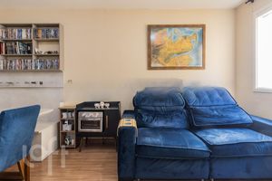 Image 3 - 304935