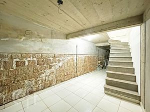 Image 37 - 304960